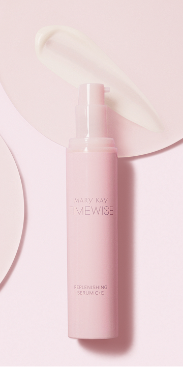 Frasco de Mary Kay S&eacute;rum de Vitamina C+E con muestra de la textura del producto