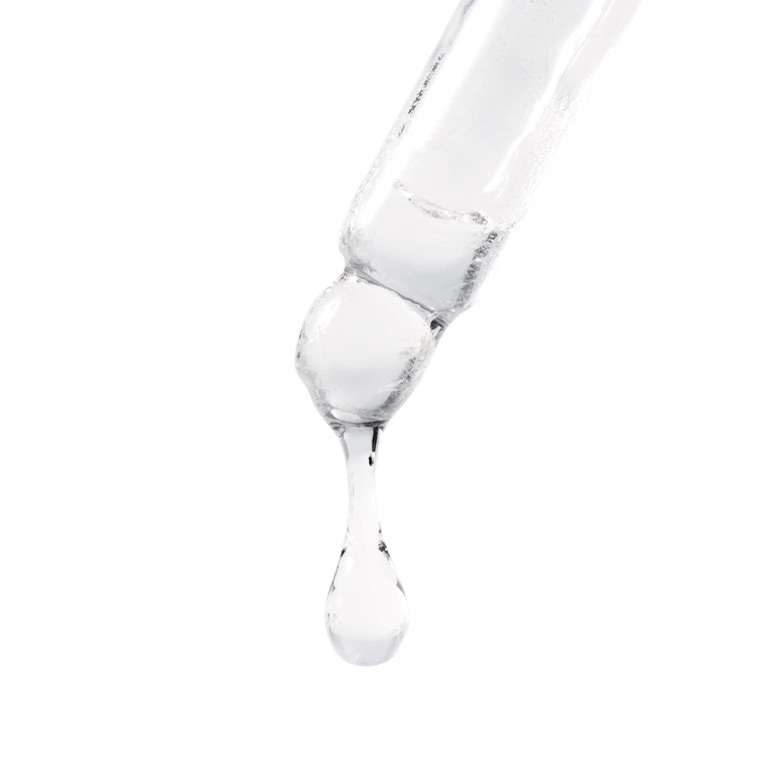 Toma macro del suero Mary Kay Clinical Solutions en el gotero